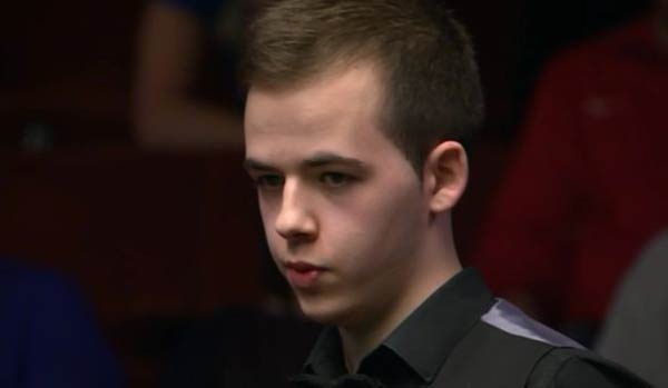 踏上球场 踏上球场