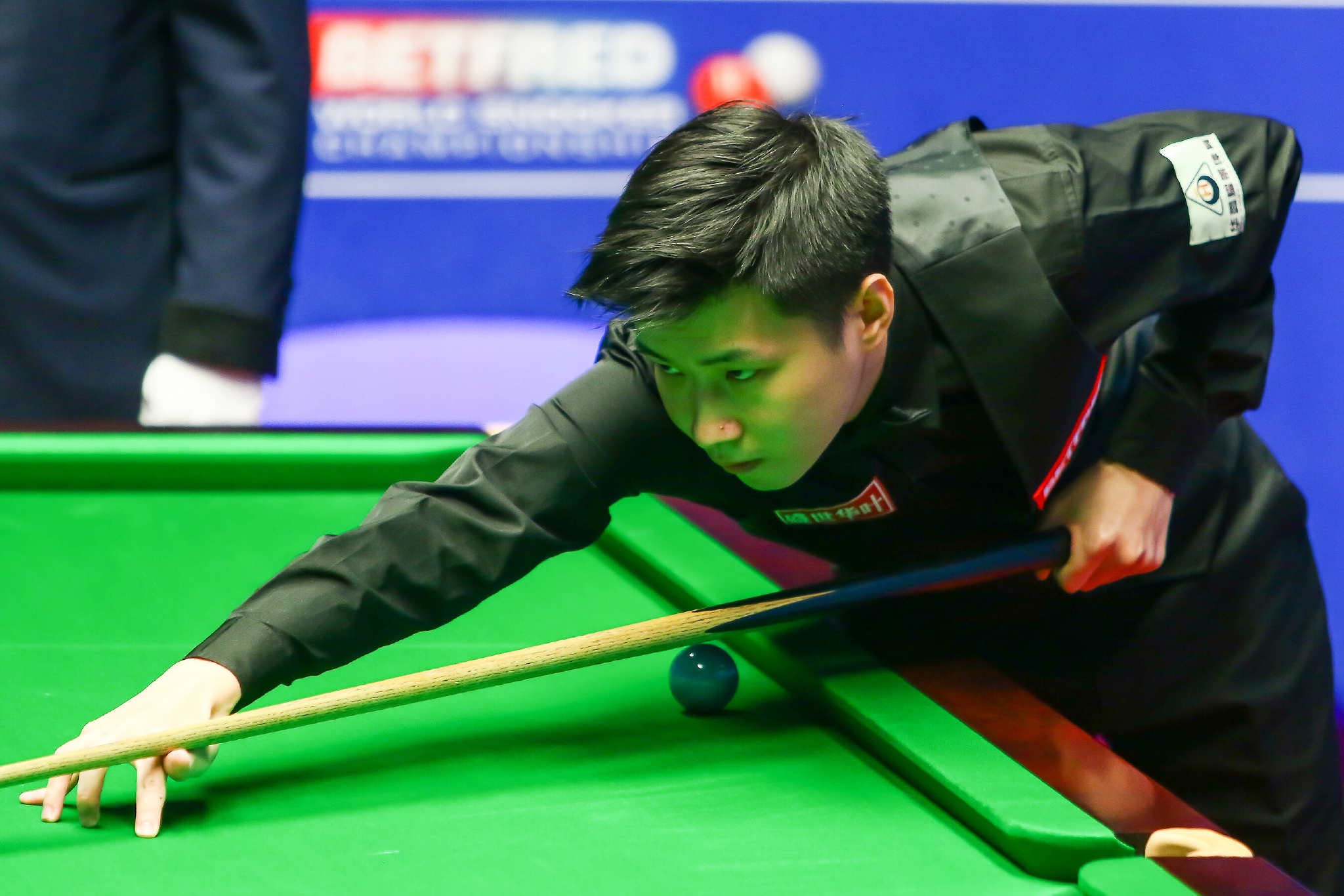 中的一个重 中的一个重