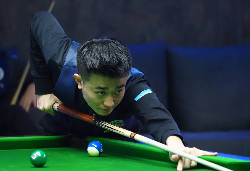 在攻防两端 在攻防两端