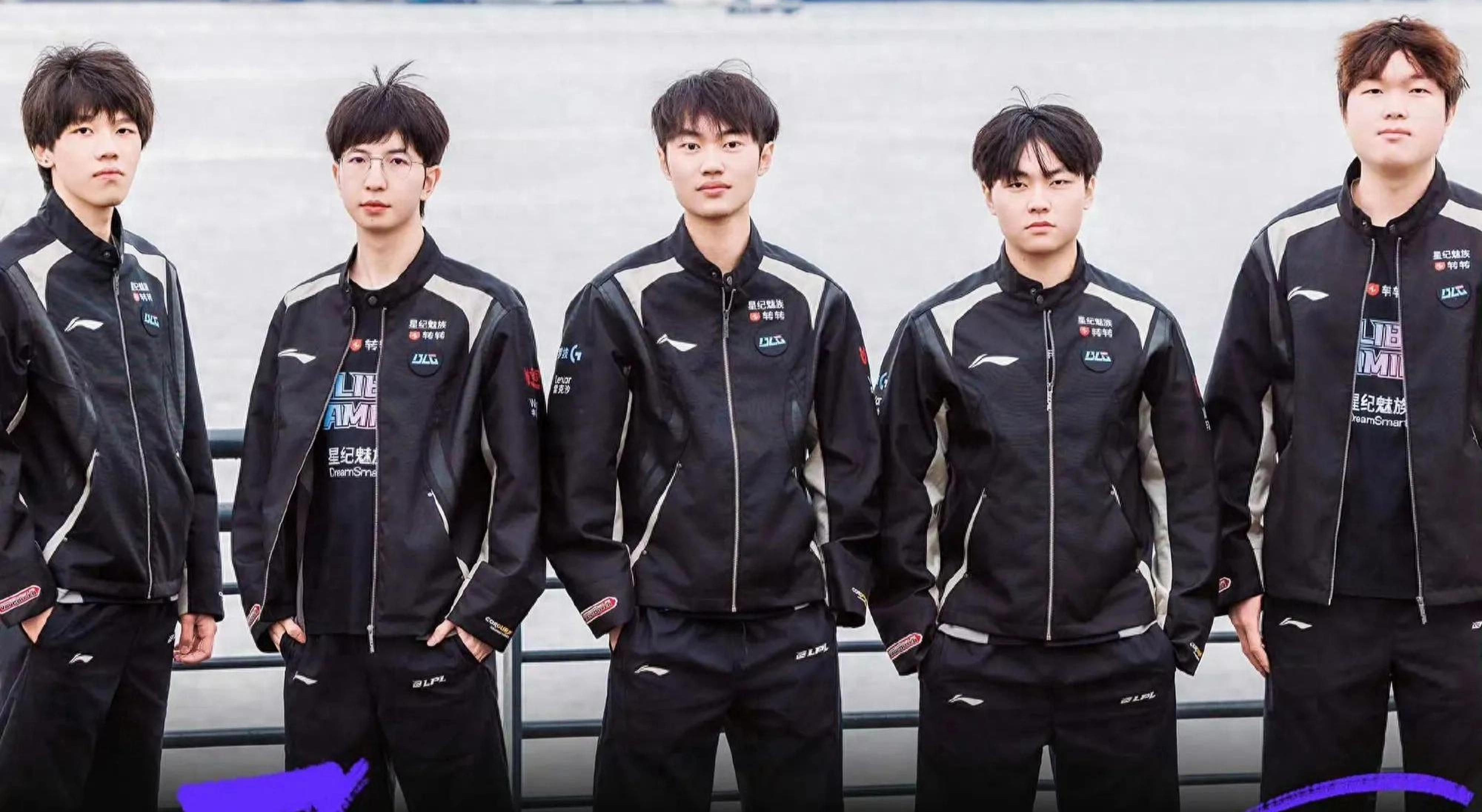 他凭借出众 他凭借出众